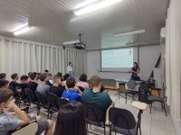 Câmara de Vereadores convida os estudantes a participarem do Programa Jovem Vereador 